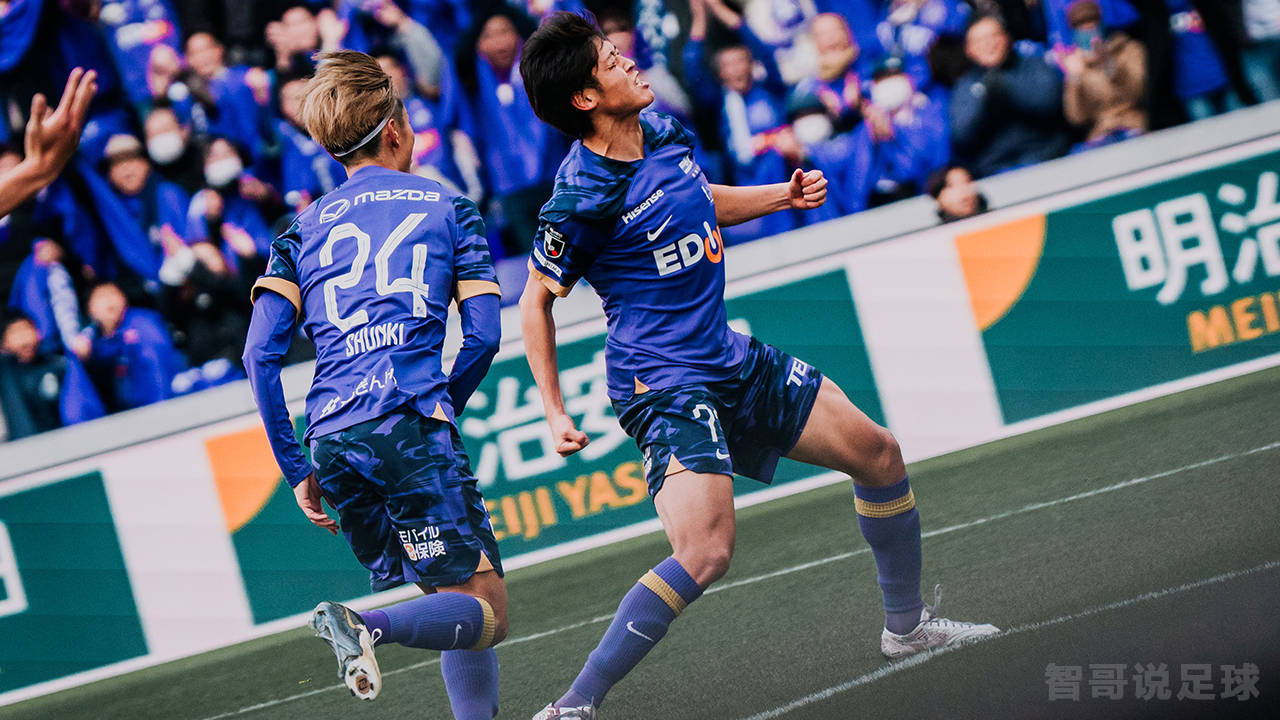 东京FC球员连续取得进球壮大信心